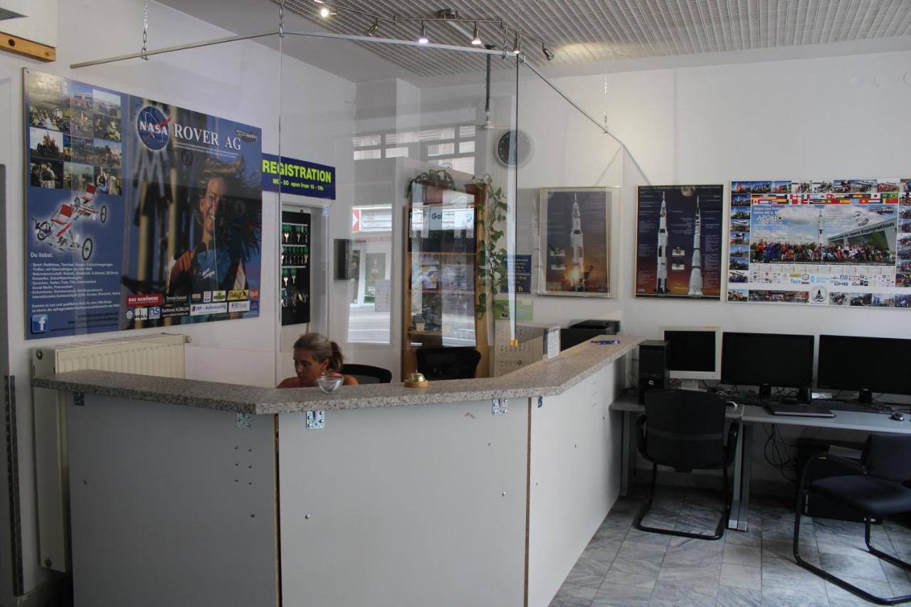 Space Hotel Im Campus Der Jvp Schule Leipzig Extérieur photo