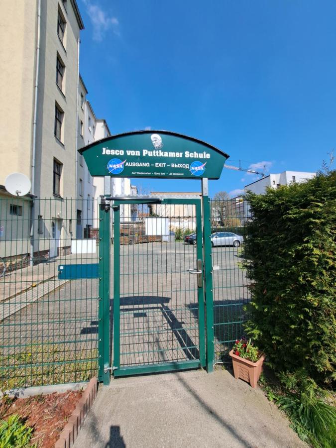 Space Hotel Im Campus Der Jvp Schule Leipzig Extérieur photo